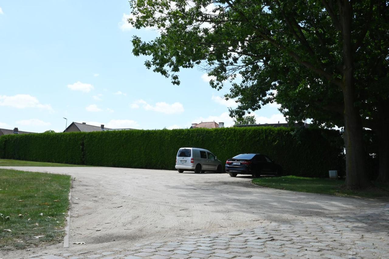 Aparthotel Landlord Bij Leuven Holsbeek Exterior foto